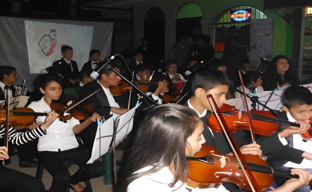 Comunidad Lingüística Q’anjob’al Academia de Lenguas Mayas de