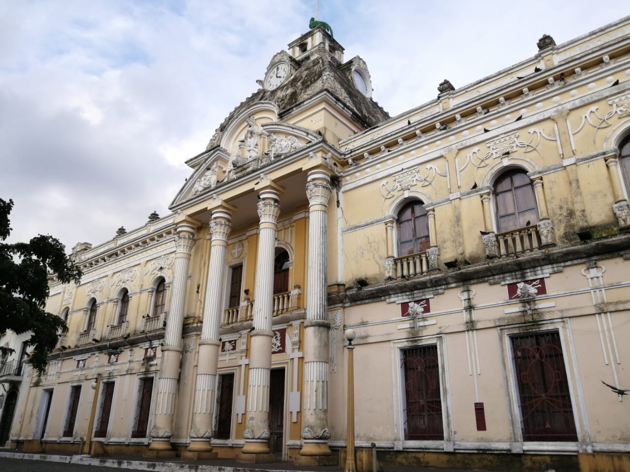 Palacio Municipal de Retalhuleu, Retalhuleu, Guatemala SIC