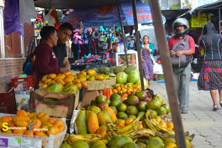 Venta de frutas, foto por: Semetabaj en fotografías
