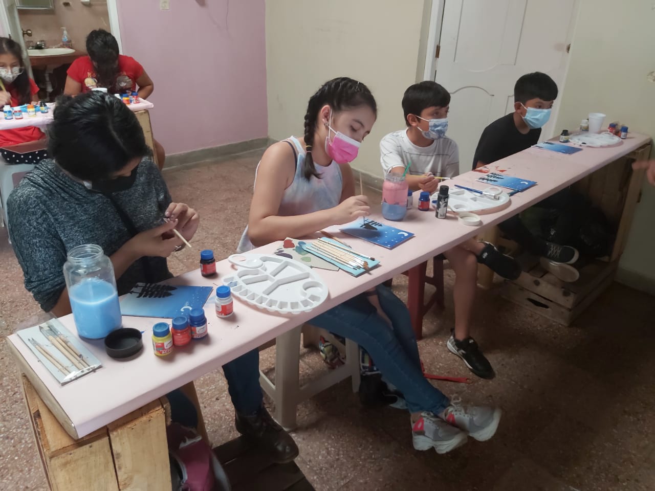 Taller de pintura con técnica acrílico