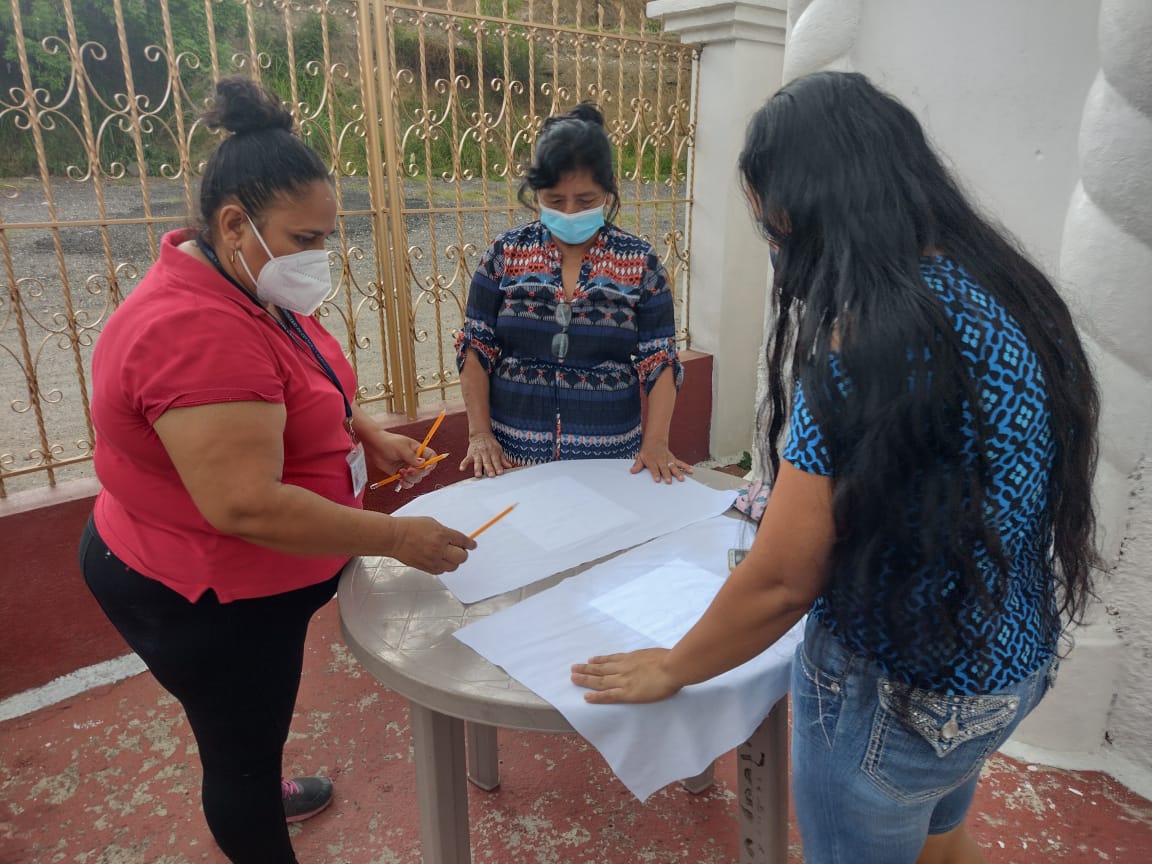 Taller de dibujo en tela
