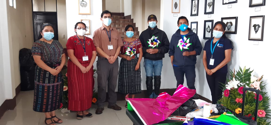 Taller sobre la elaboración de juguetes artesanales de feria patronal