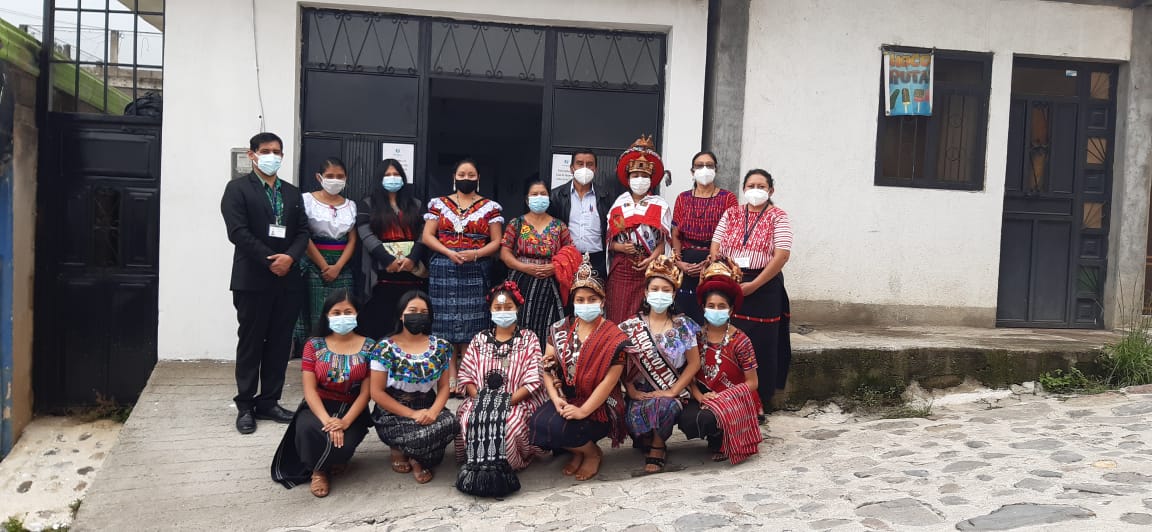 Conversatorio La importancia de la participación de la mujer maya para el desarrollo social, educativo y Cultural de las comunidades de Sololá