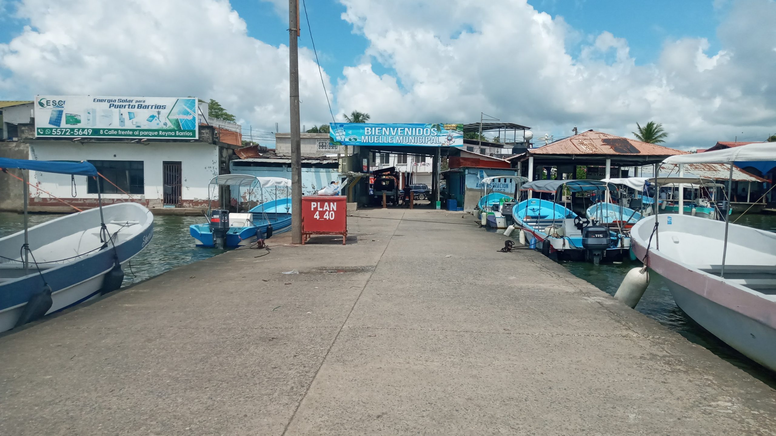 Muelle Municipal de Puerto Barrios, Izabal, Guatemala SIC