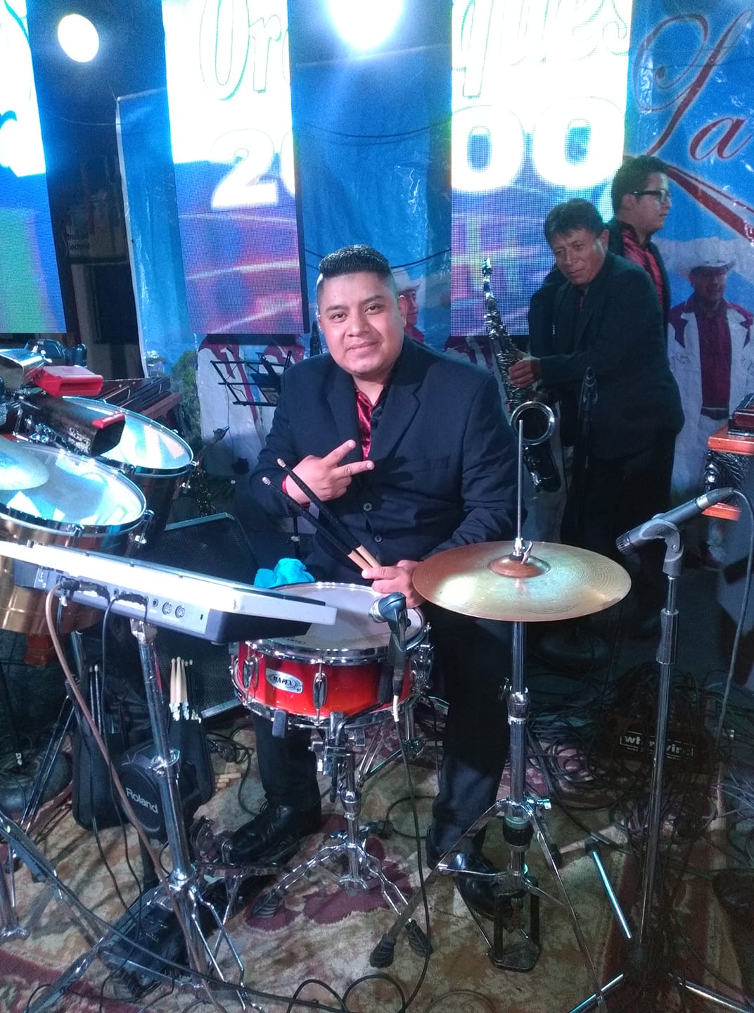 Tocando Bateria Con Marimba Orquesta 2000 Mil