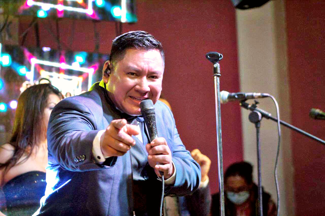 En concierto con Banda El retoke