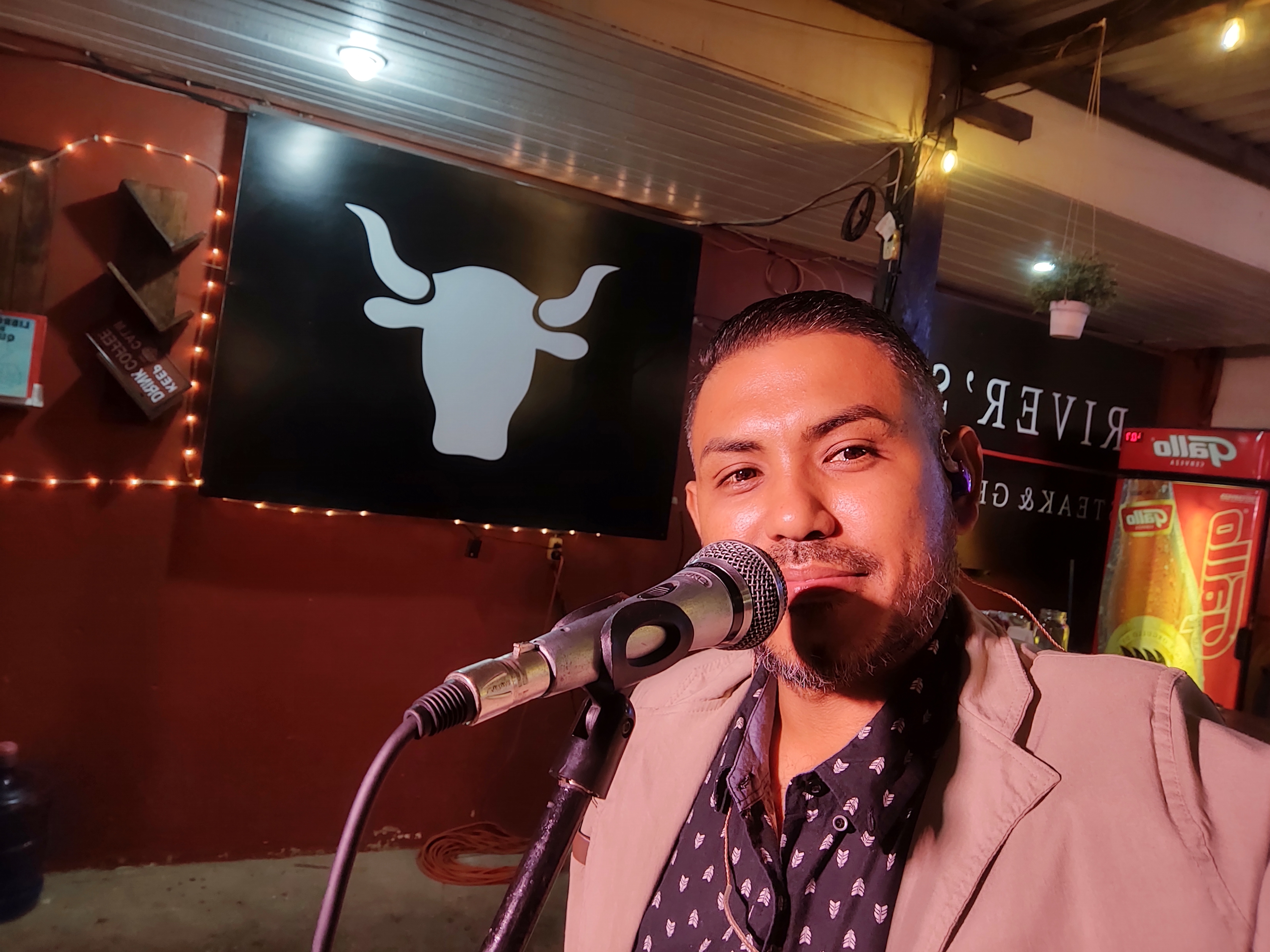 Cantando en vivo
