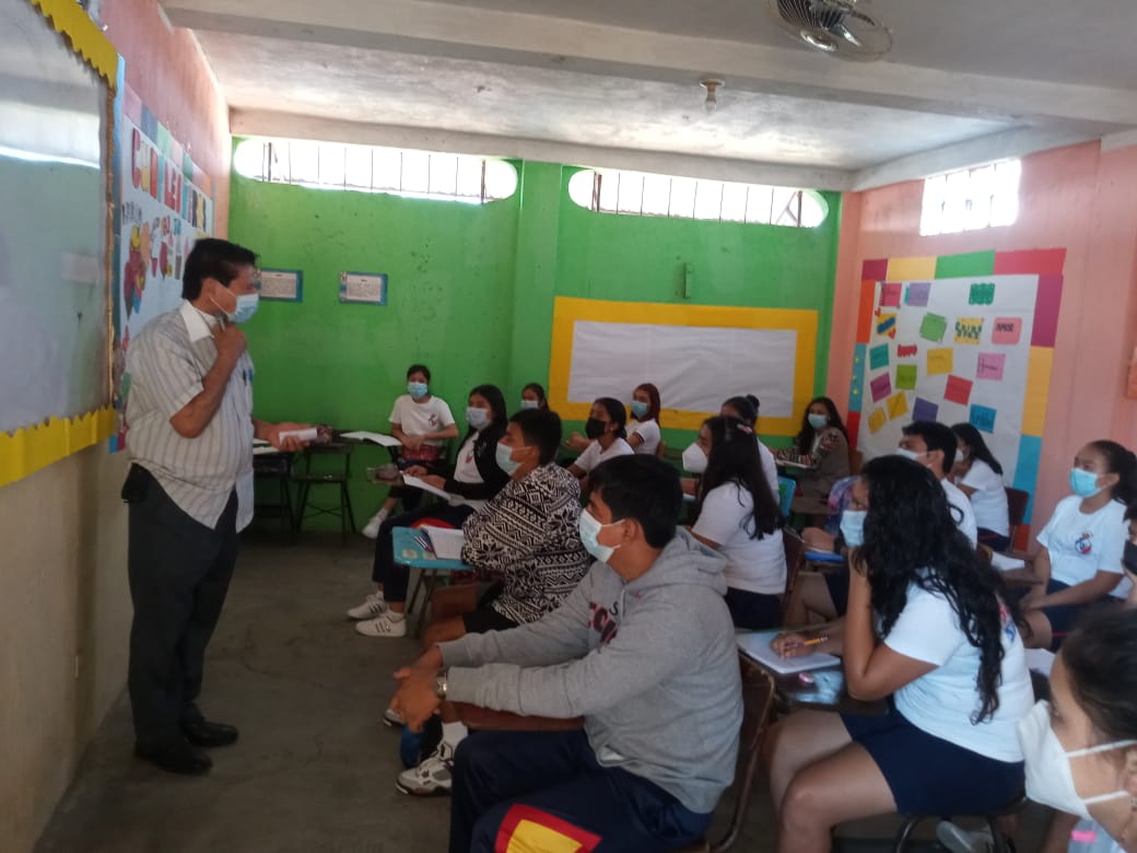 Conferencia presencial, a alumnos de 4o. Magisterio y de Bachillerato del Liceo Particular Mixto “San José”