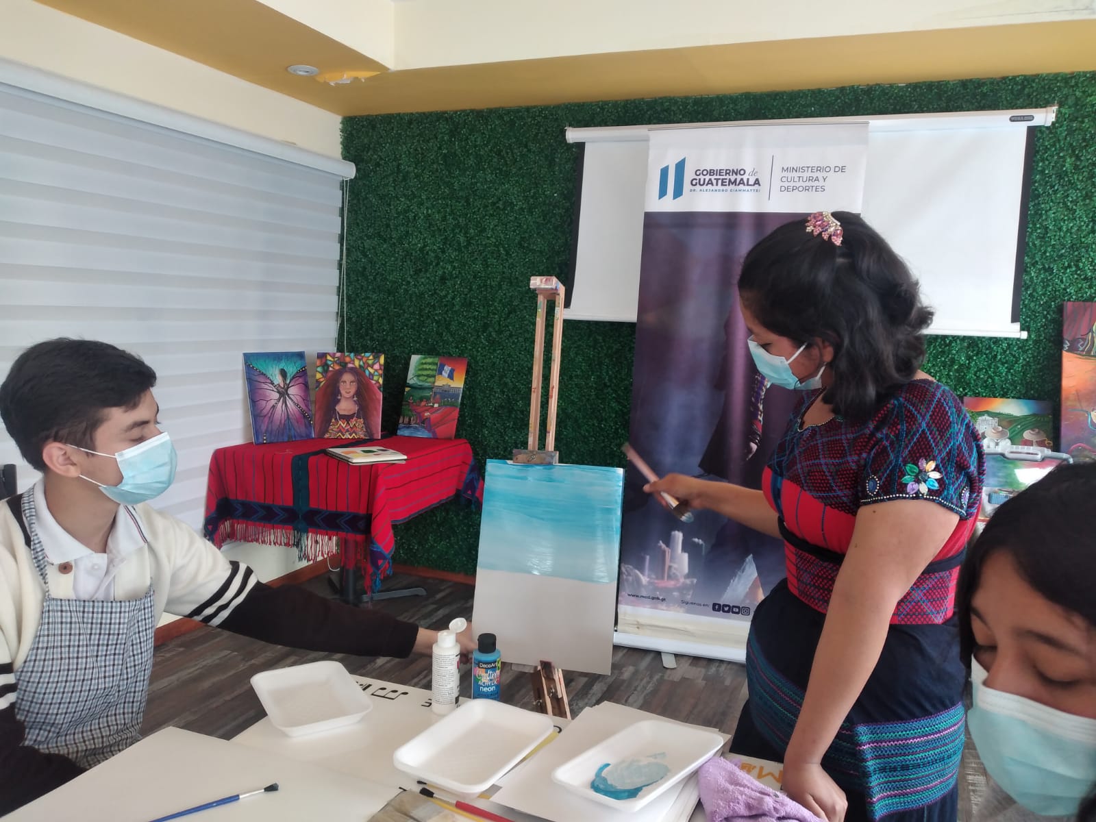 Taller de Pintura y Arte Cultural en el municipio de Zacualpa, Quiché