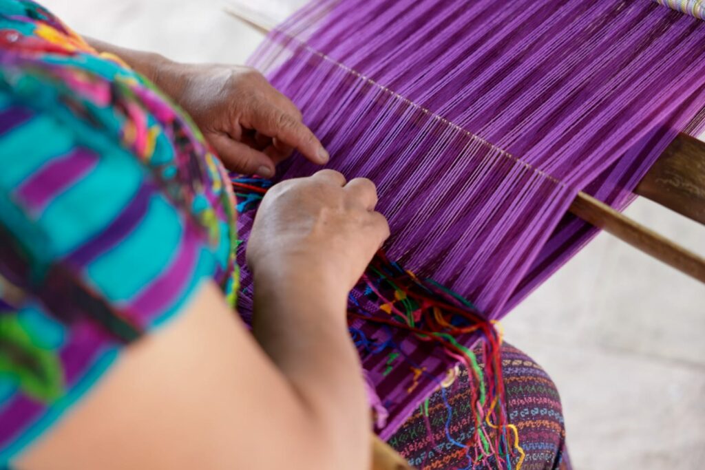 Tejer: un arte de mujeres y hombres