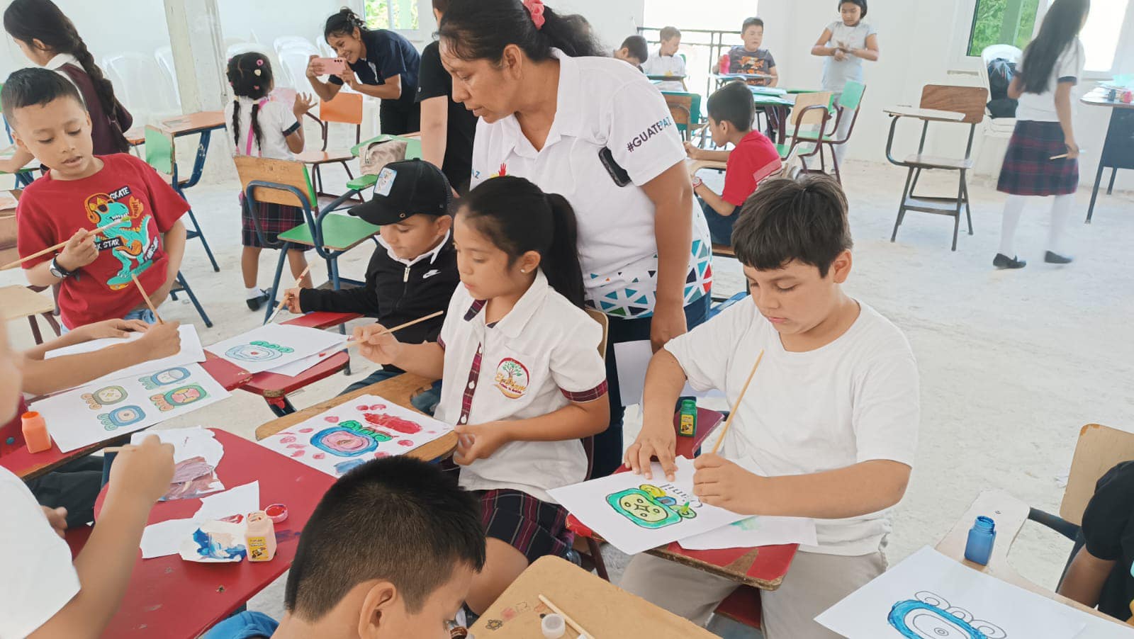 Taller Dibujo y Pintura sobre los Nahuales Mayas