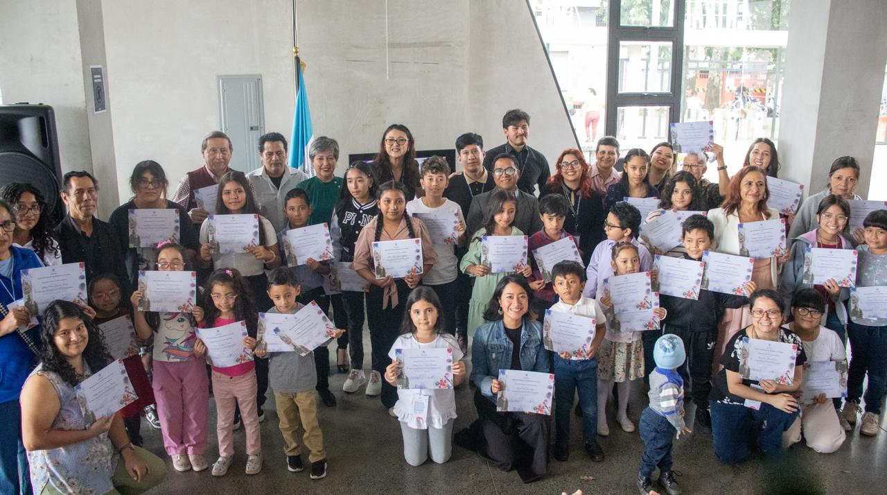 El MCD fortalece capacidades artísticas intergeneracionales