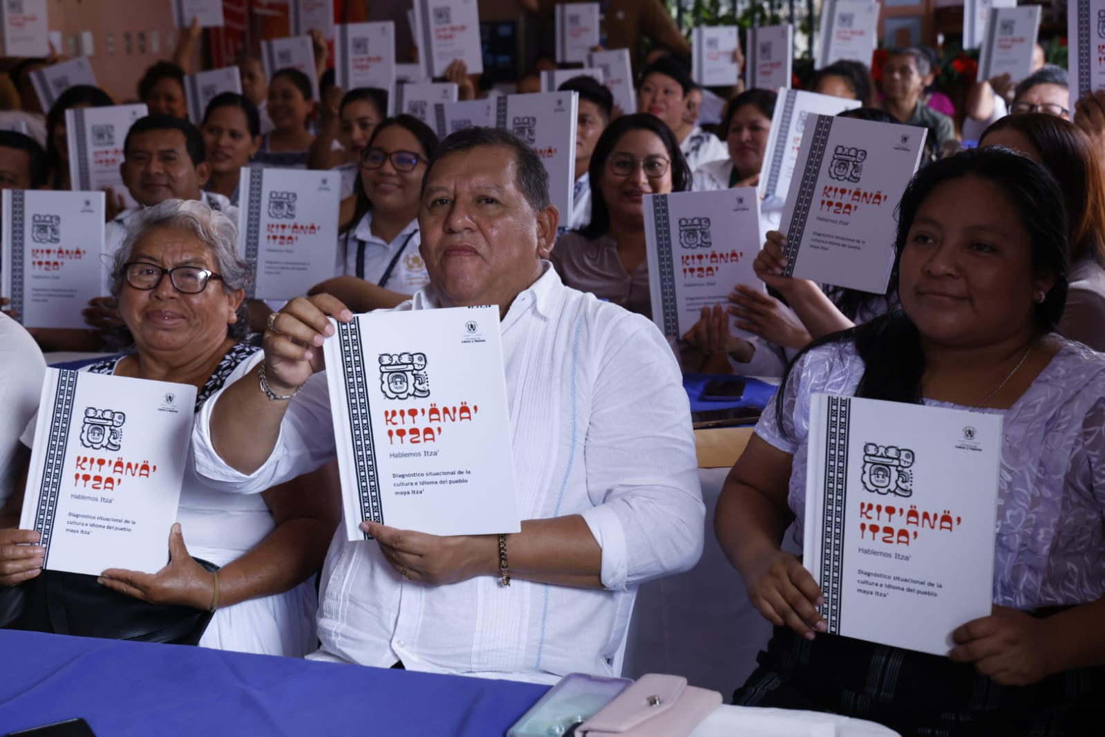 Diagnóstico situacional de la cultura e idioma del Pueblo Maya Itza’